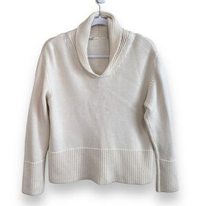 Cream Cable Knit V-neck Sweater - Size Medium